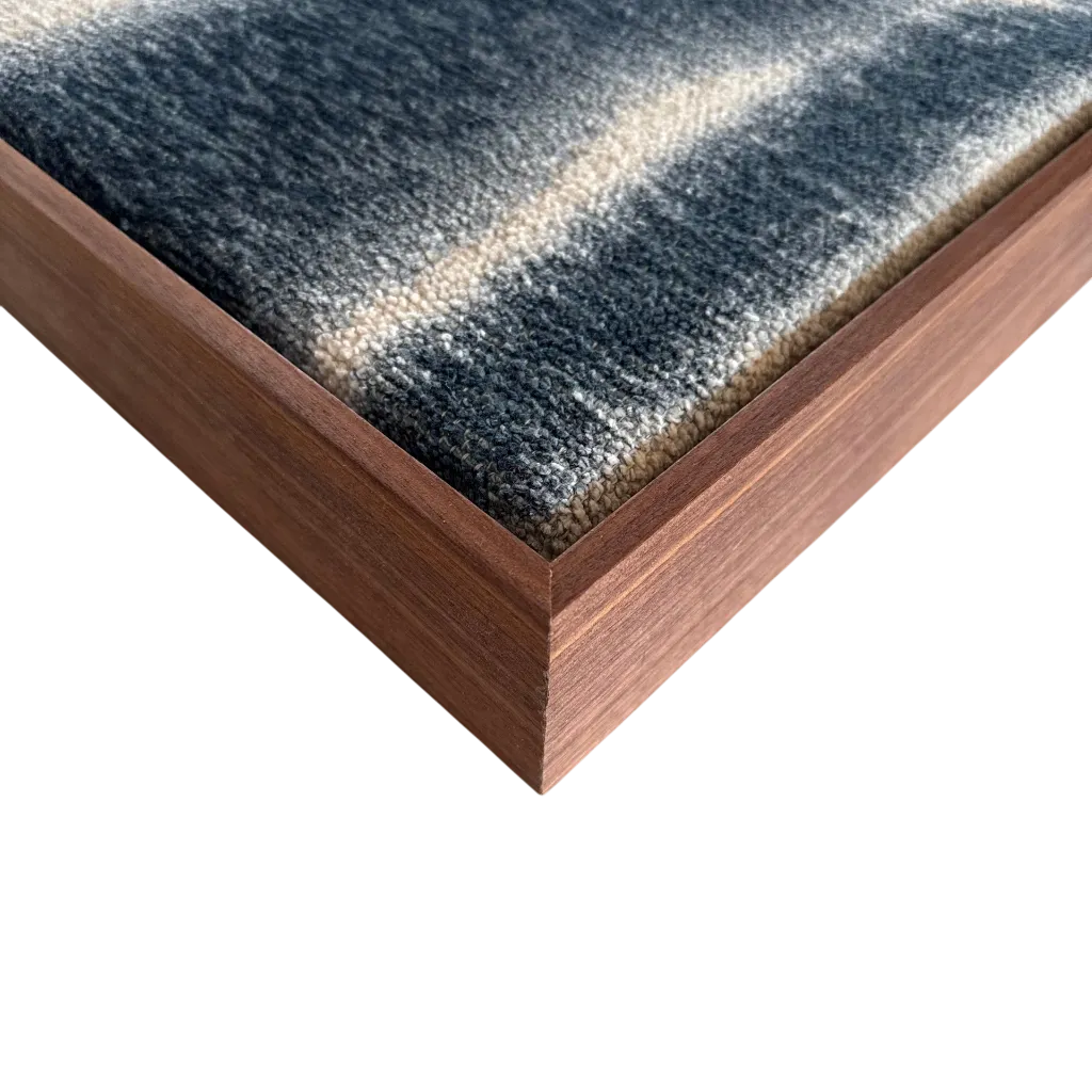 Zijaanzicht Xeni Denim.webp